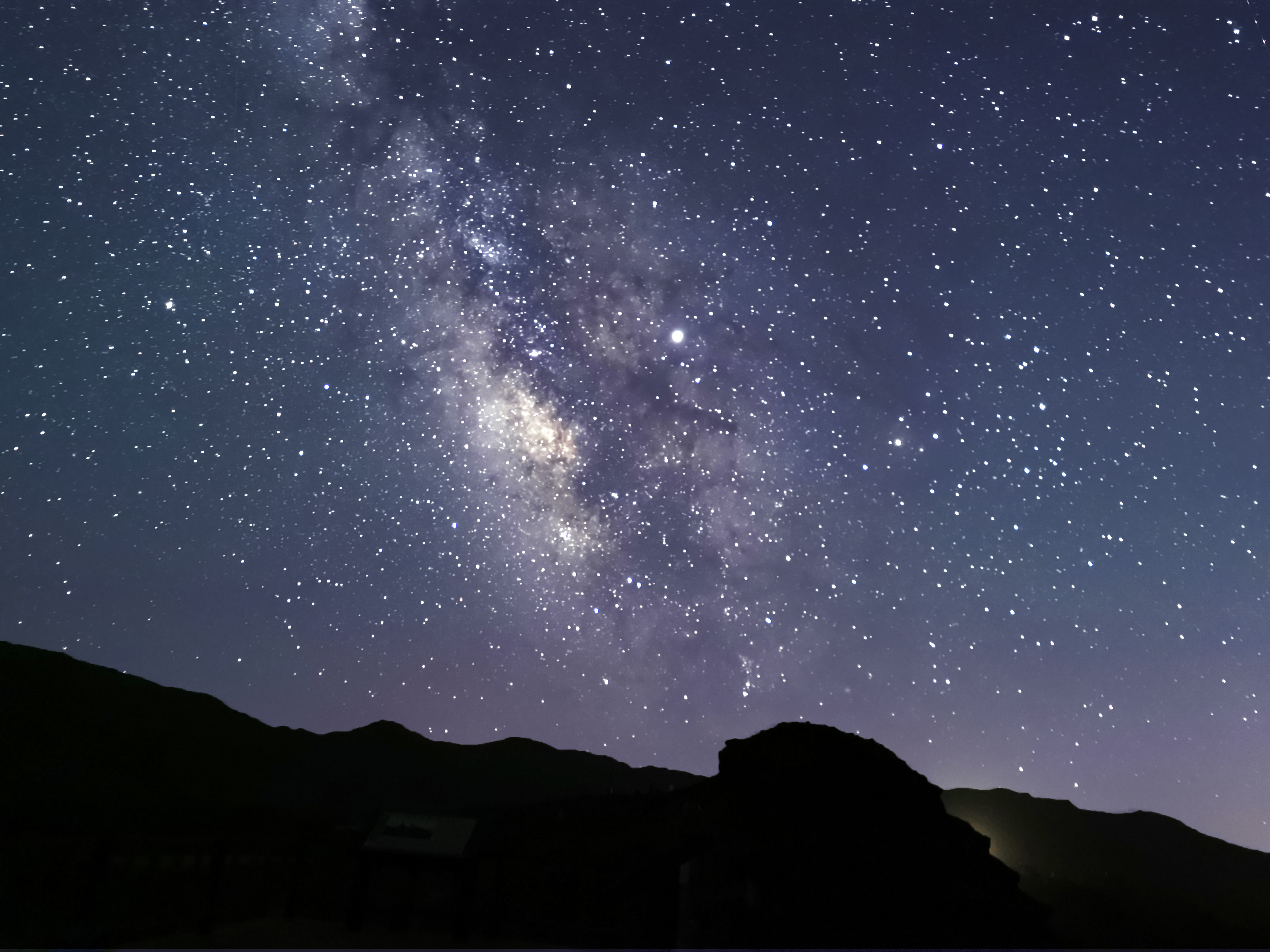星空有约这个夏季和银河来一场浪漫邂逅吧