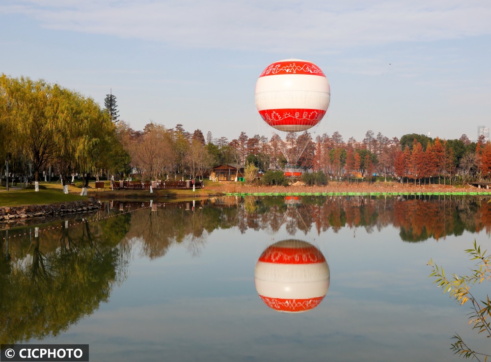 东湖热气球图片