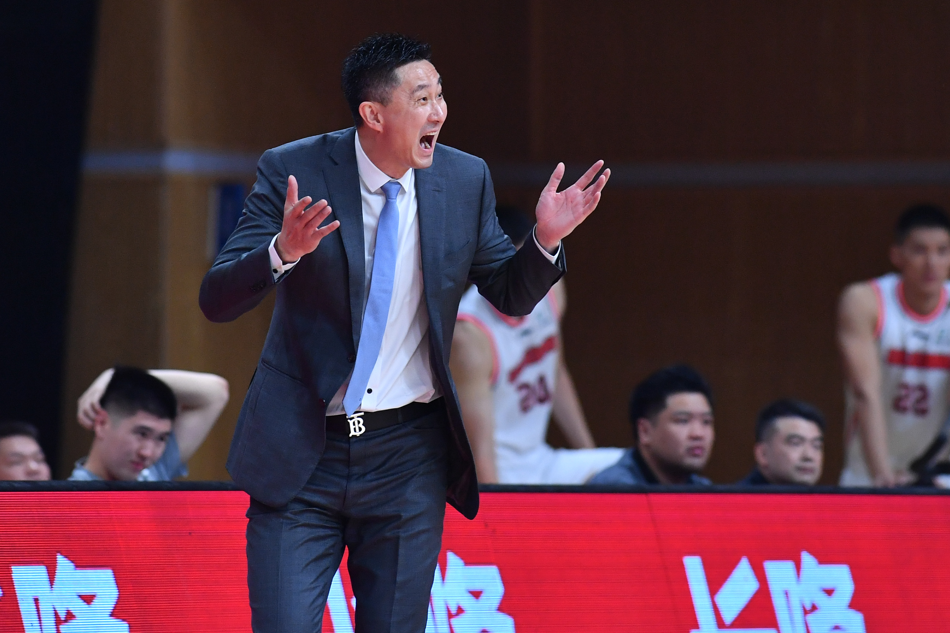 篮球丨cba第二阶段:上海久事胜广东东莞大益