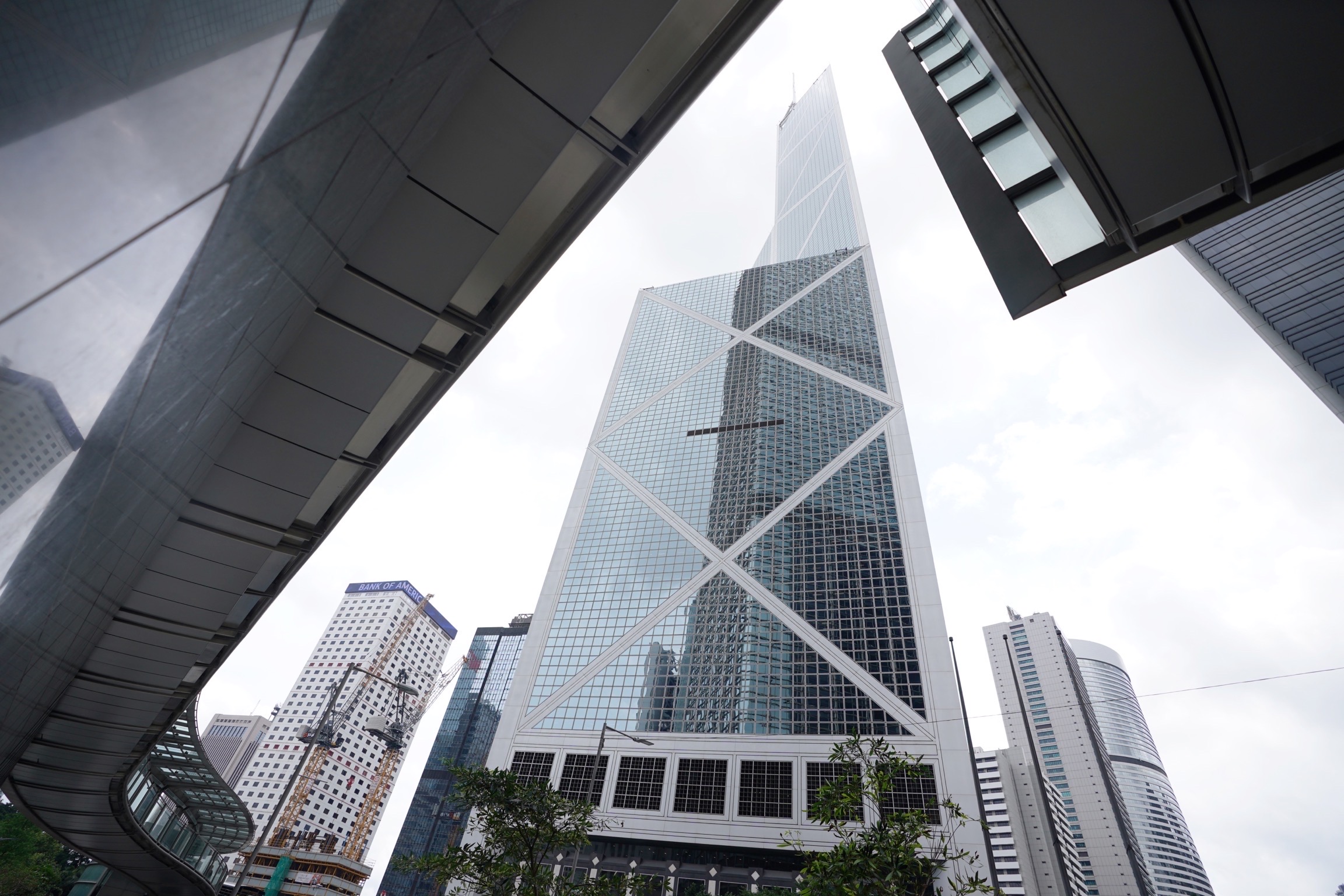 香港向经济复苏行进