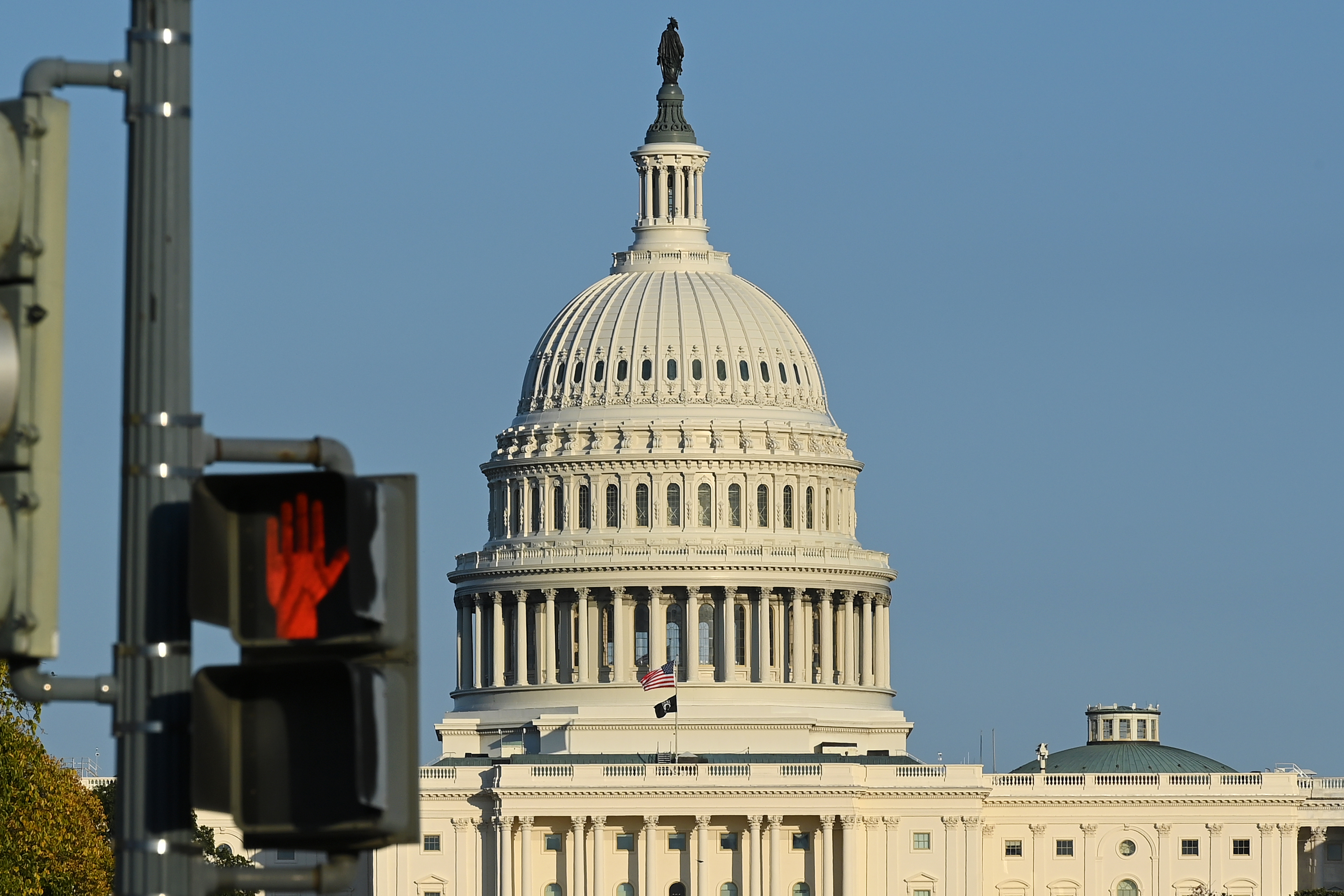 美国联邦政府“停摆”创纪录国会两党现妥协迹象