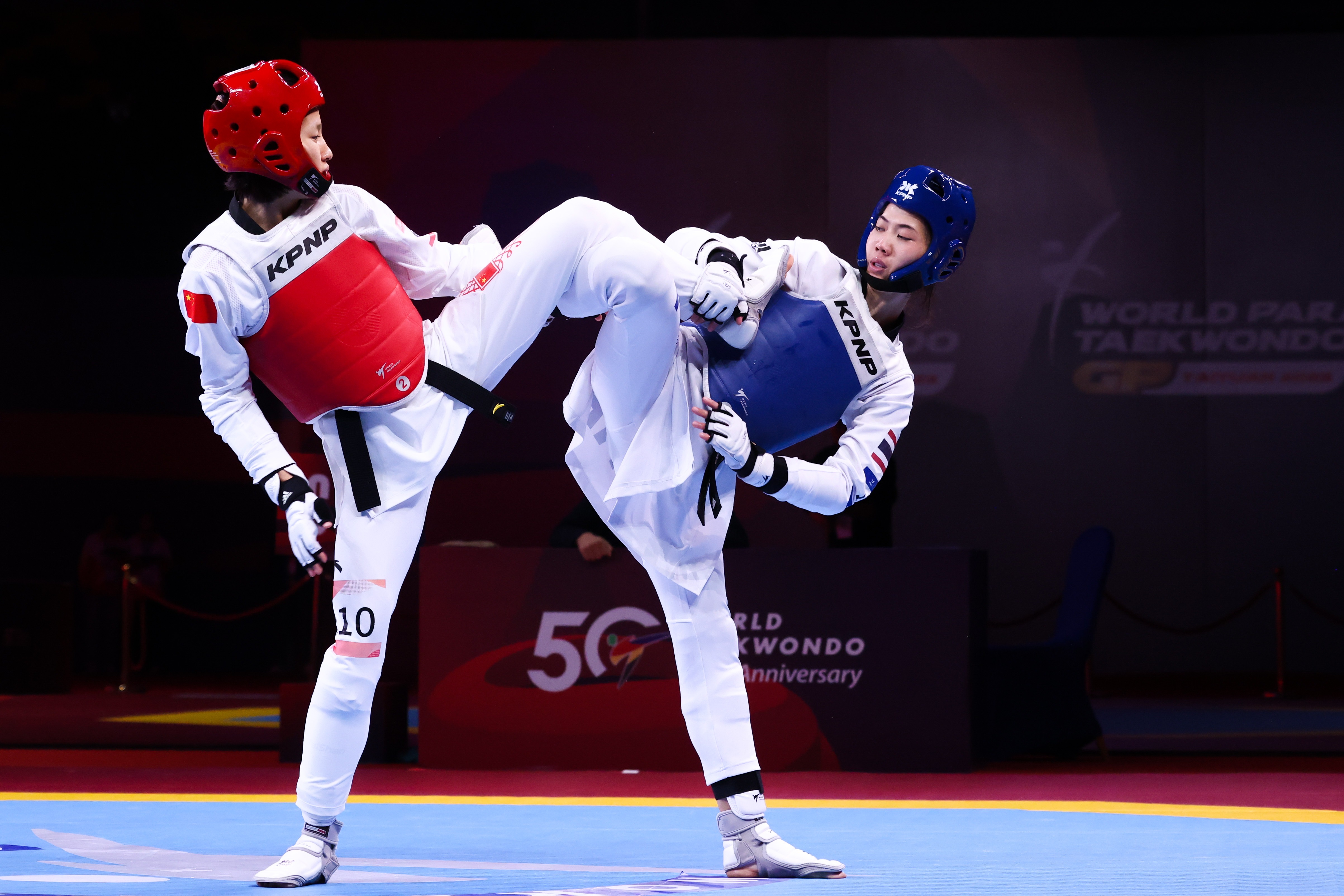 世界跆拳道大奖赛太原站开赛中国选手郭清摘银