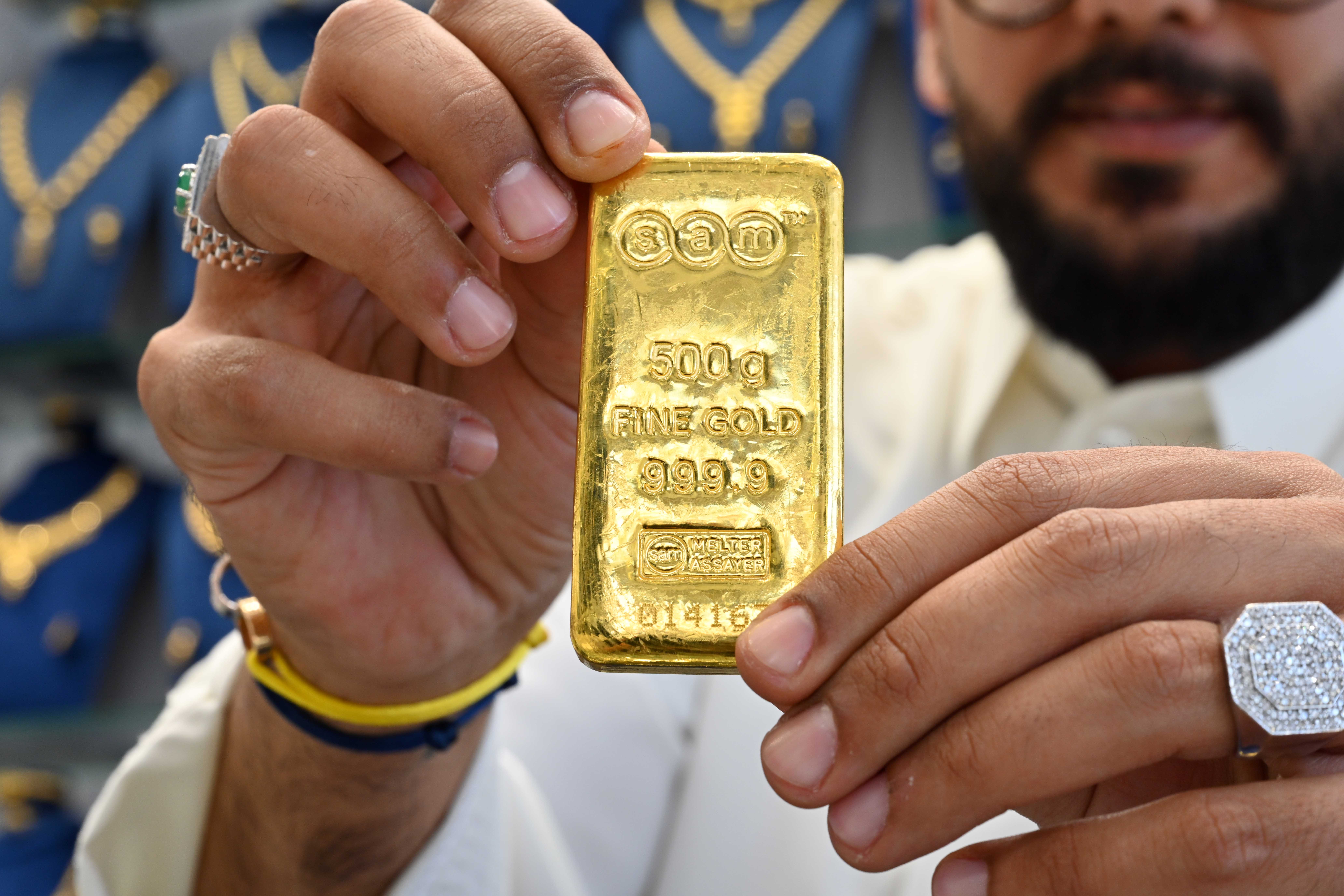 趁势而上国际银行巨头大力扩张贵金属交易业务