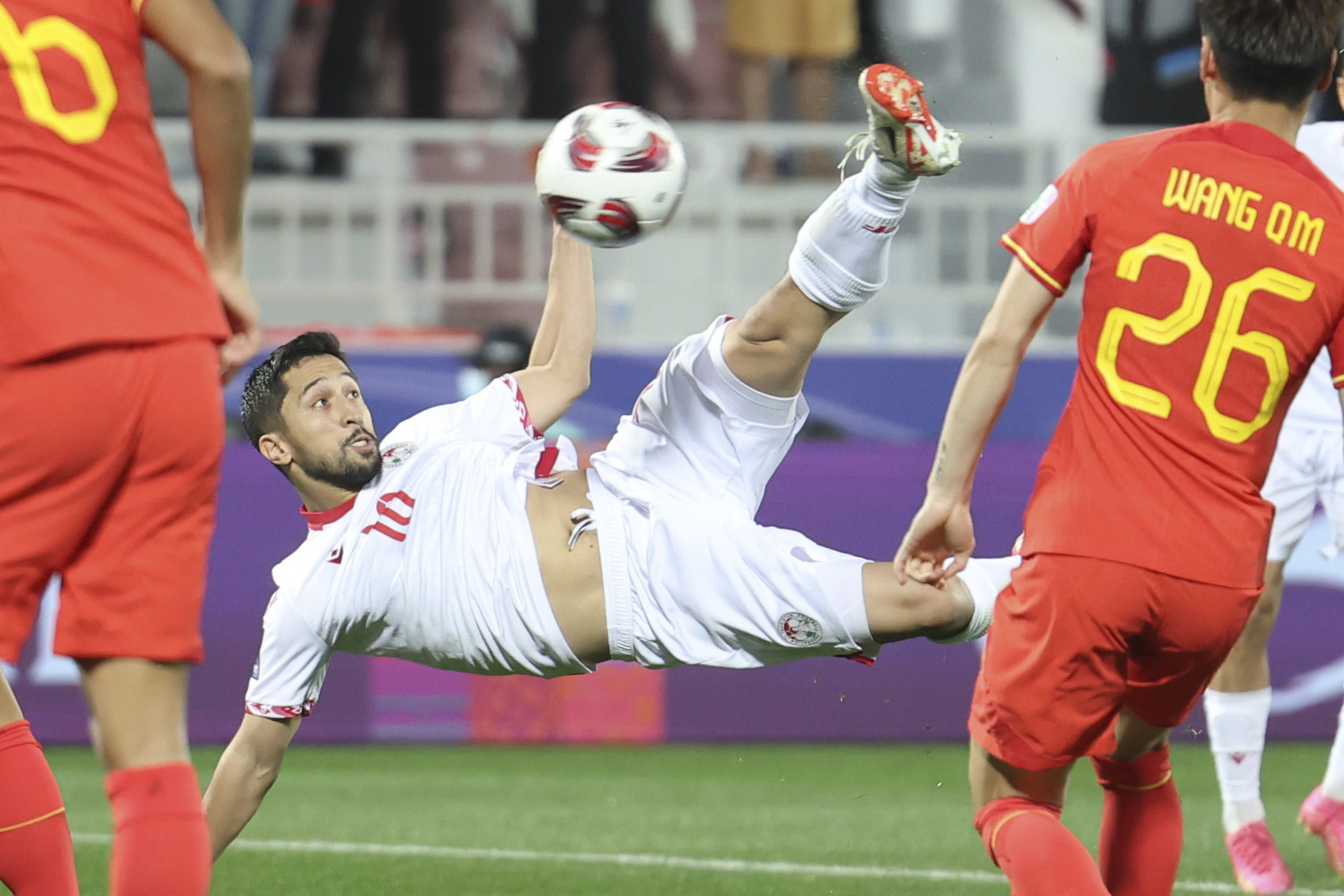 亚洲杯综合:国足绝杀球被吹 澳大利亚"开门红" - 封面新闻