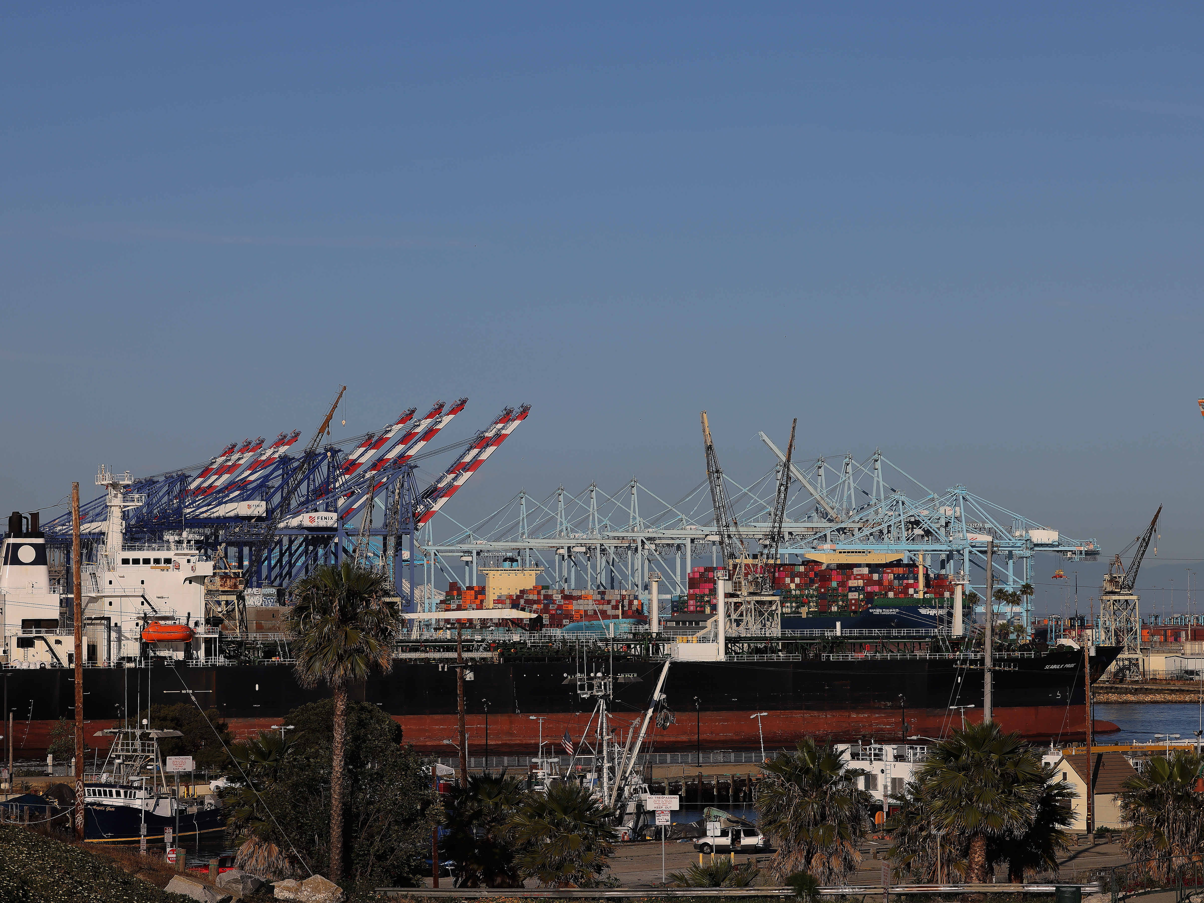 特稿｜希望圣诞节不要“被偷走”——美国商户期待中国商品进口回正轨