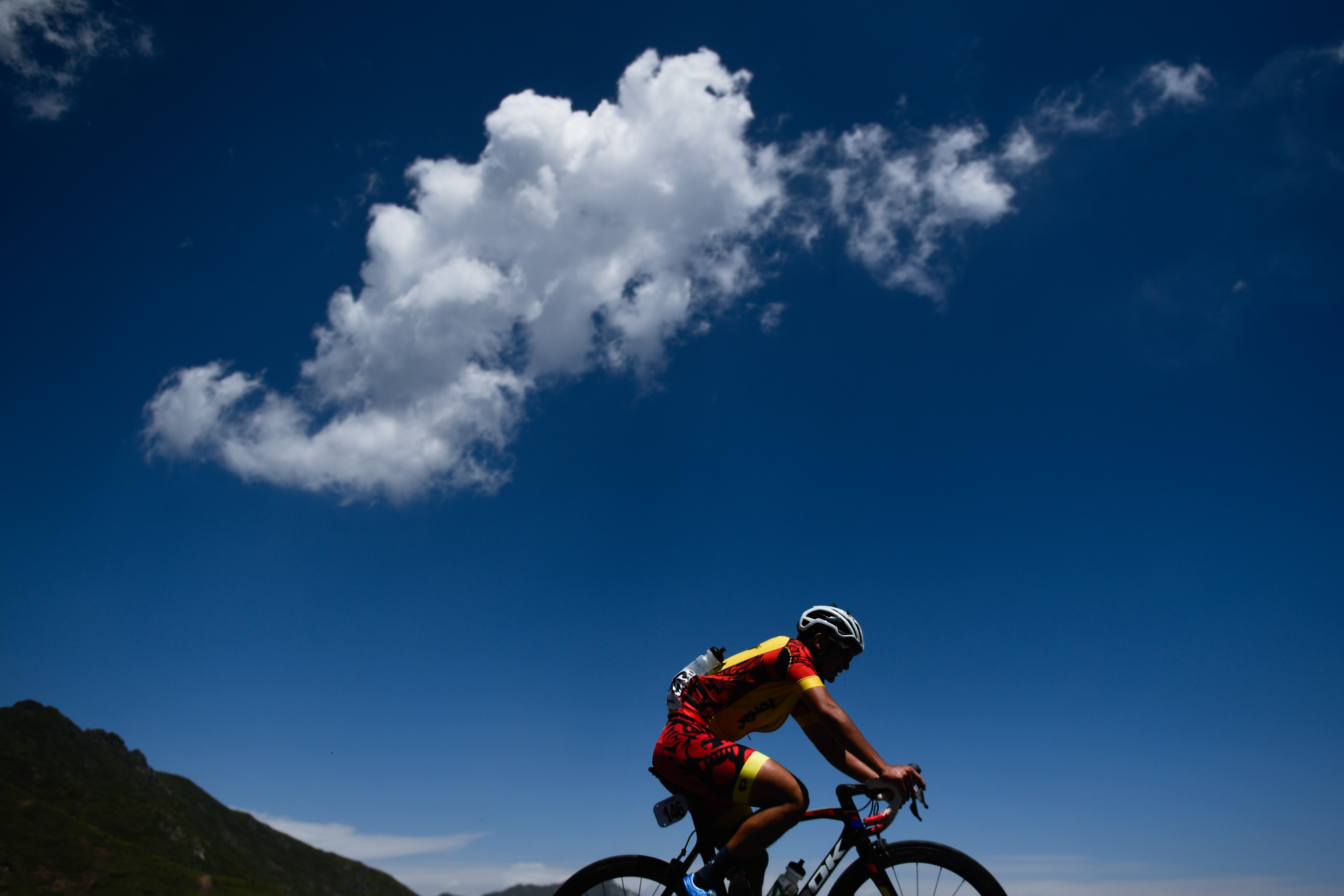 追光不断超越自我的环湖之路