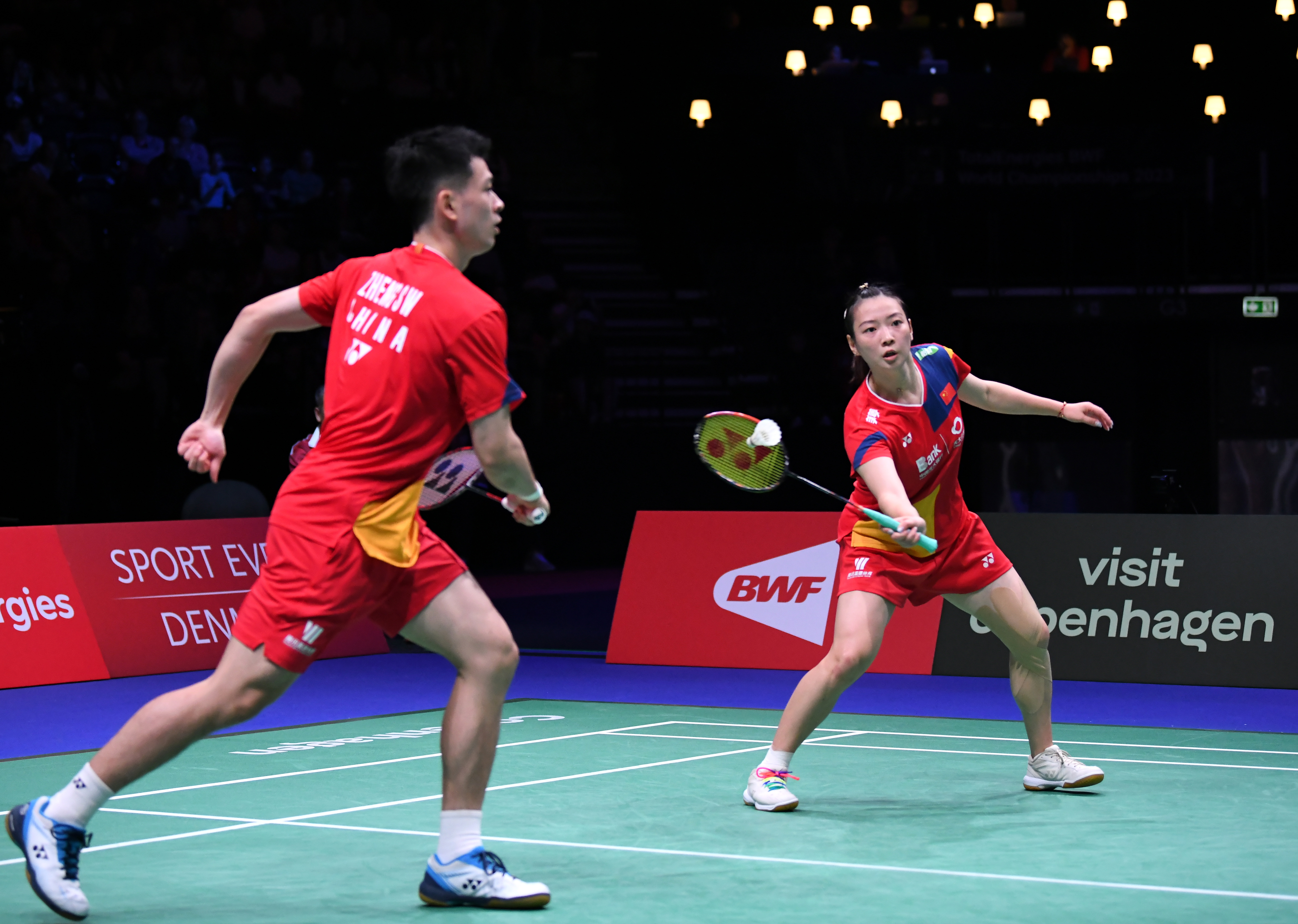 羽毛球世锦赛国羽提前锁定混双女双各一个决赛席位