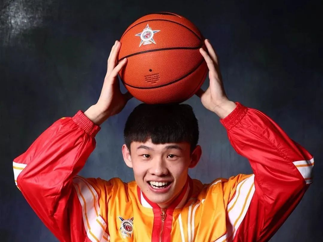 cba新科状元王岚嵚:梦想有一天能够入选国家队 - 封面新闻