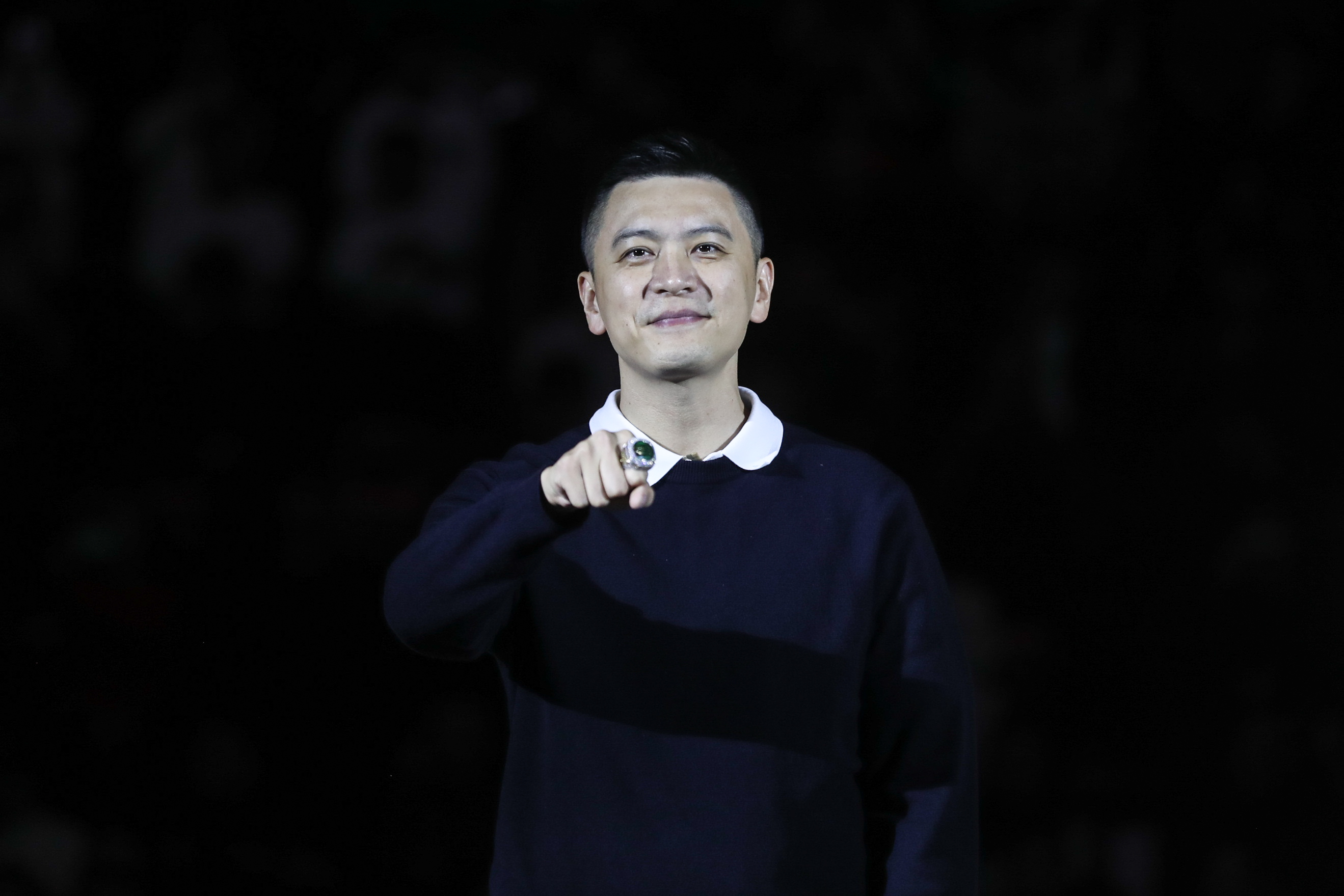 杨鸣重掌辽宁男篮帅位