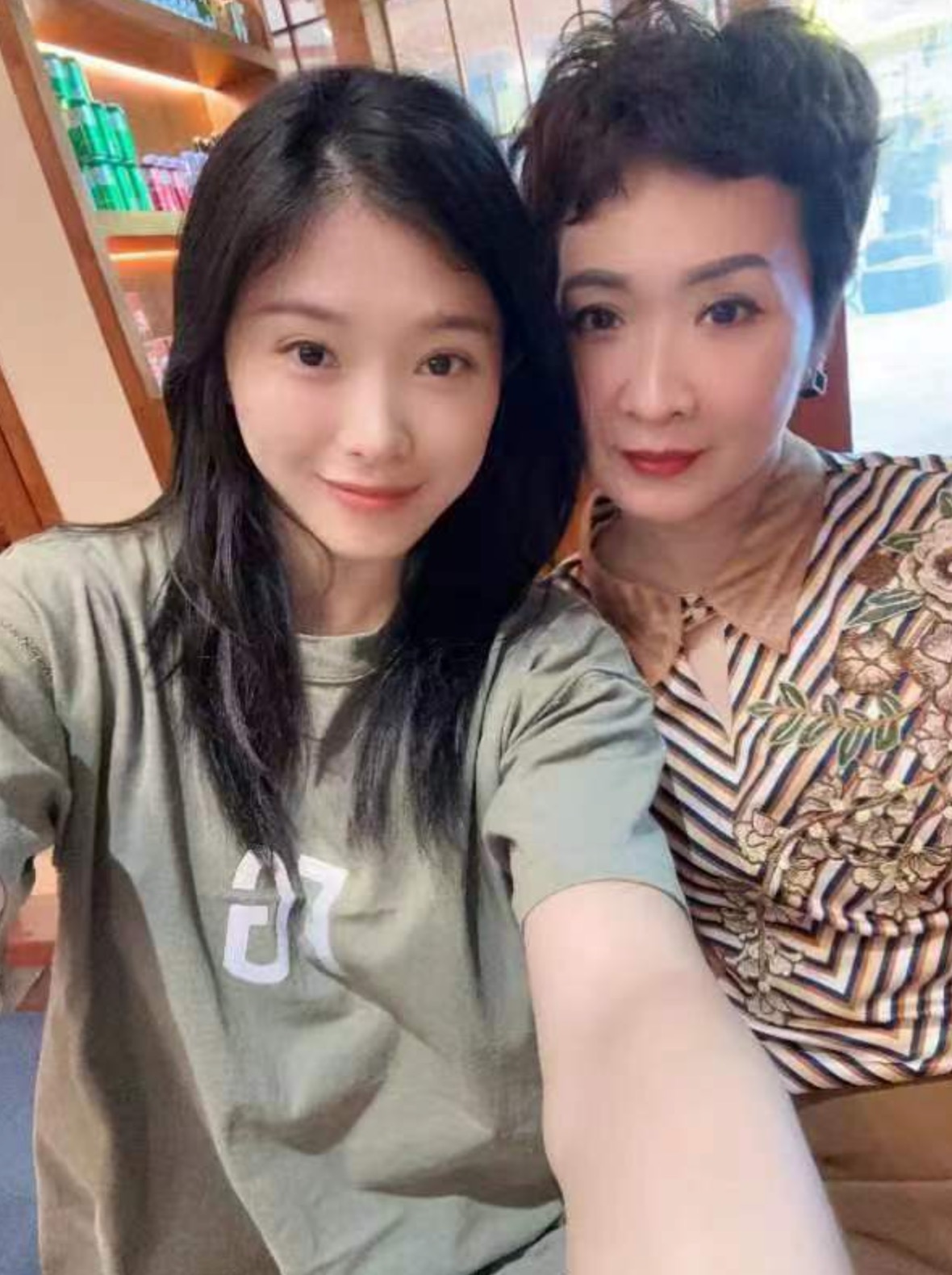 追光 | 亚锦赛未能完赛后，跨栏女孩吴艳妮定下新目标 - 封面新闻