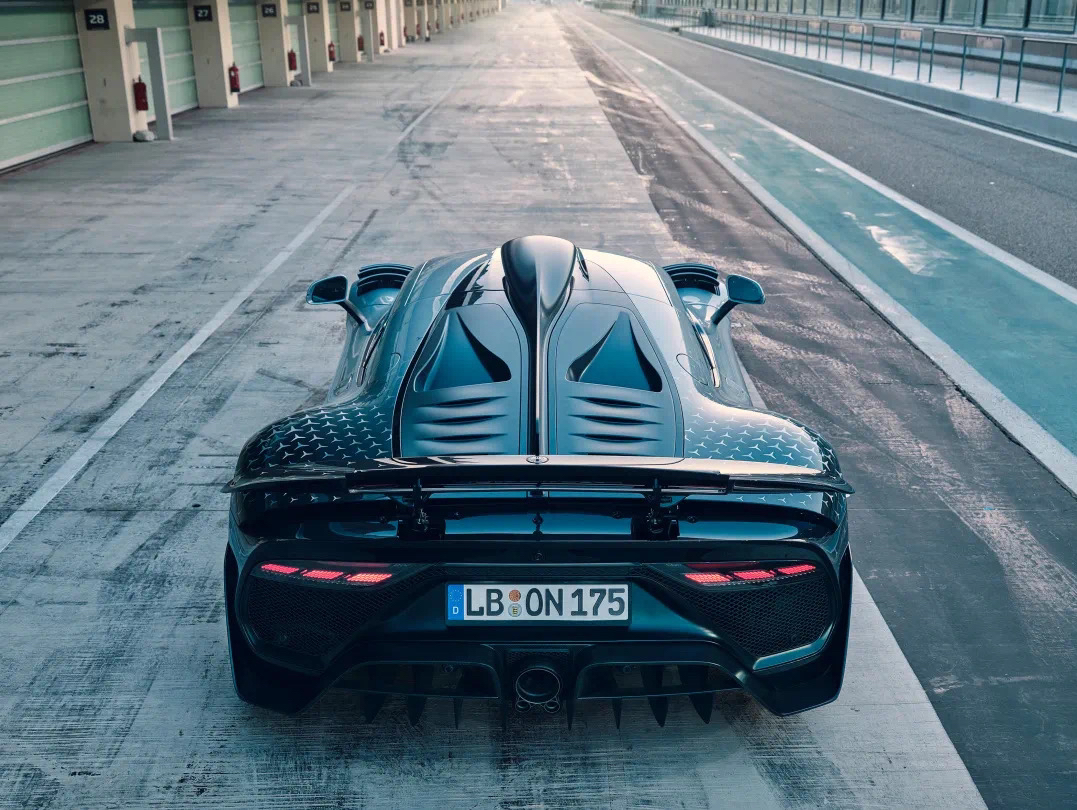 封车讯｜手慢无！限量275台、售价高达270万美元的“奔驰”被秒光