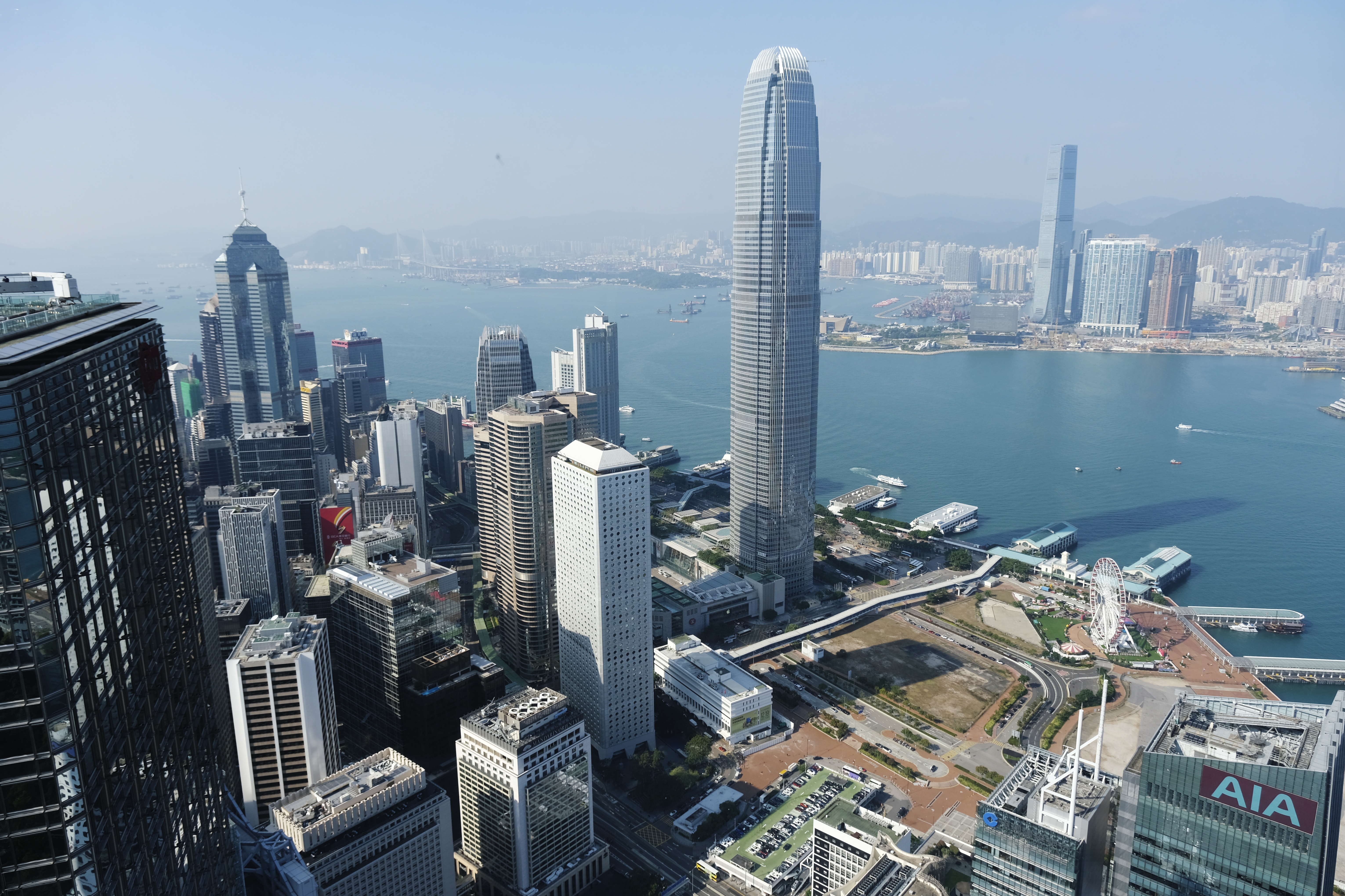 时评背靠祖国的香港金融业迎来更大发展机遇