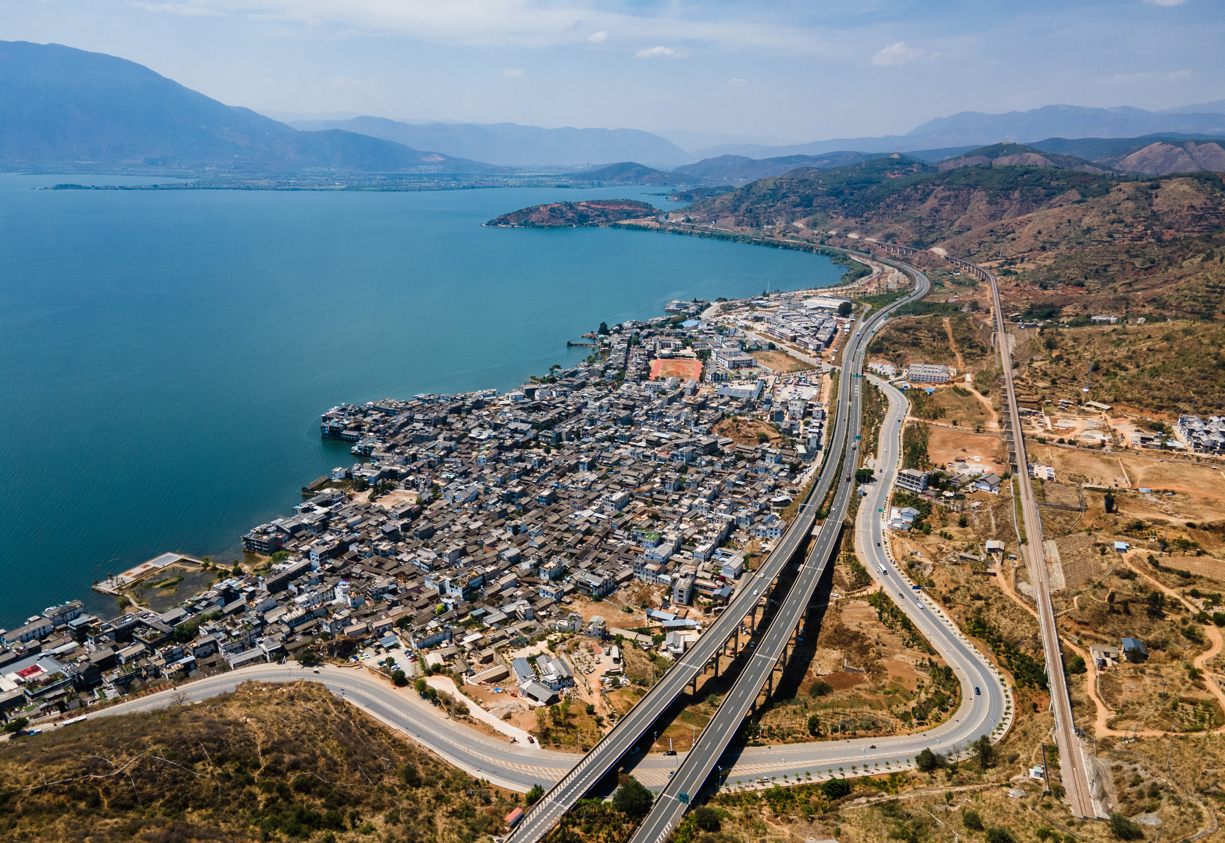 沿着高速看中国大丽高速以颜值促发展