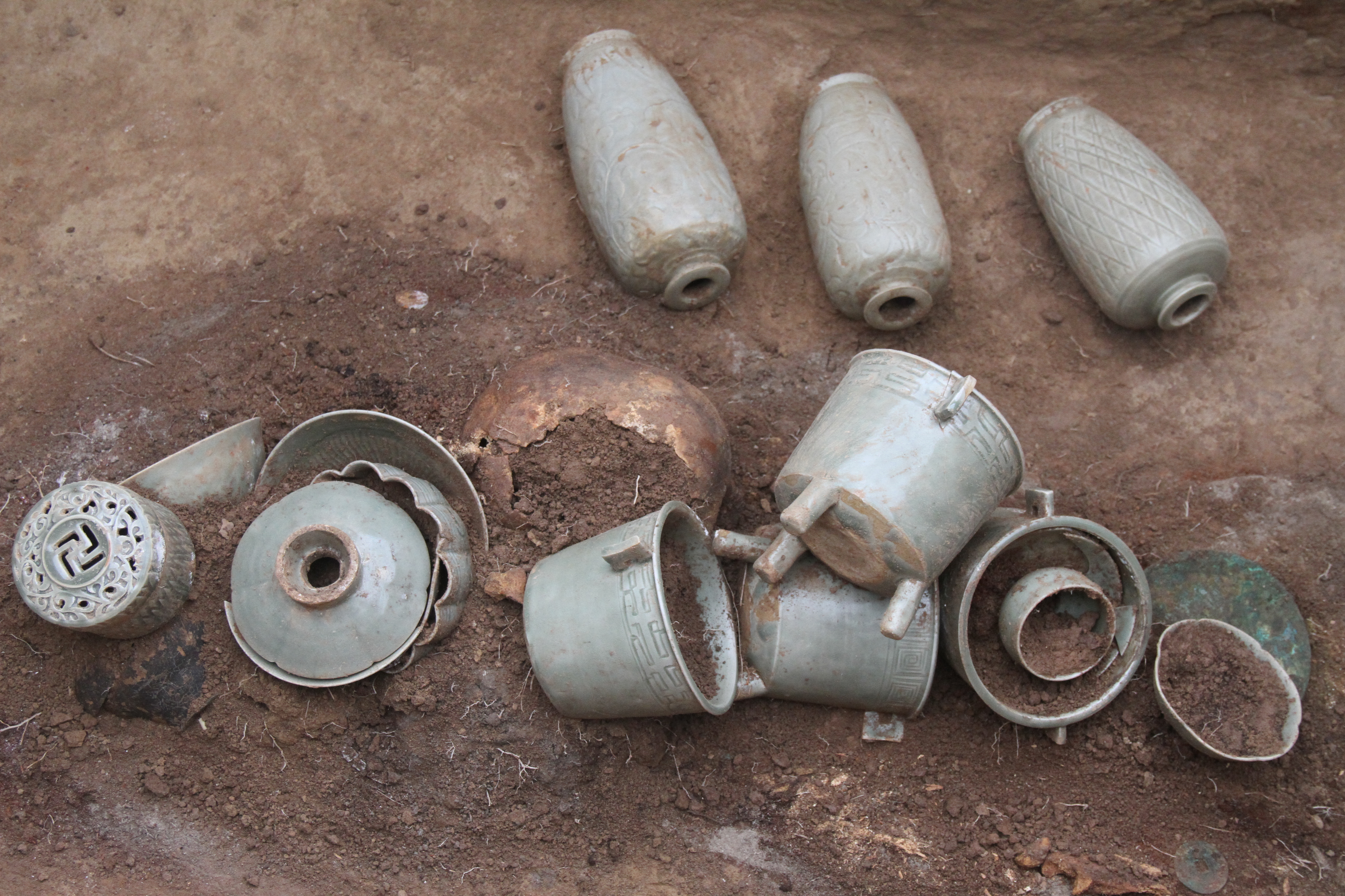 陕西省2020年发掘古墓3000多座