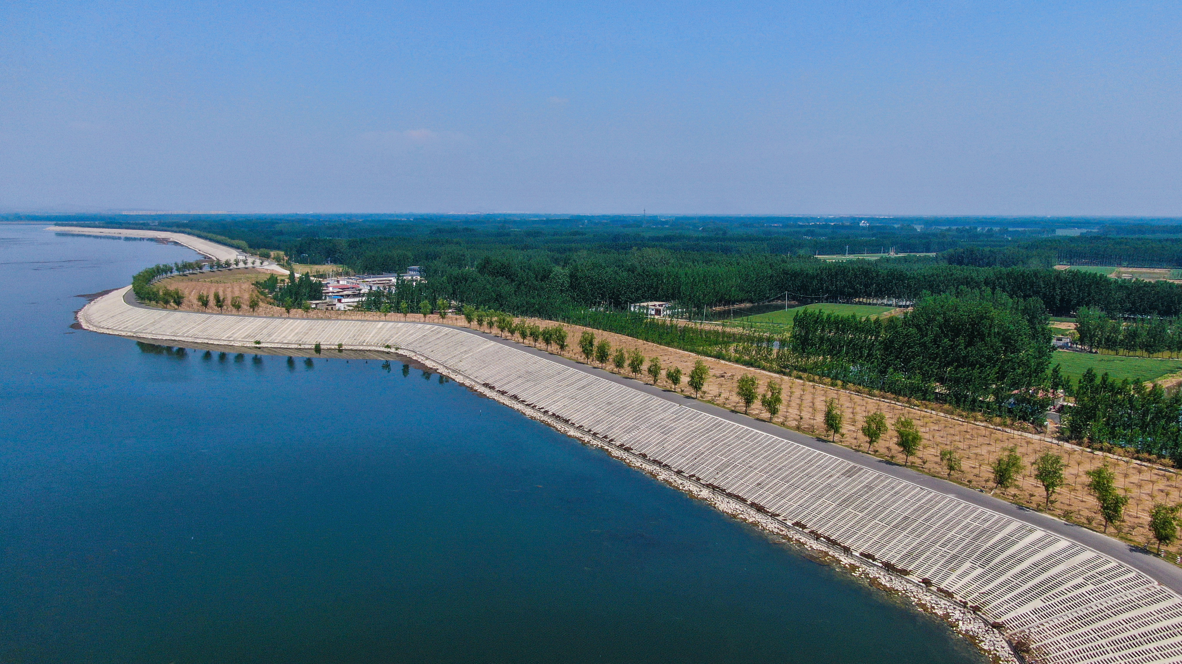 山东东平整治东平湖污染碧波再现