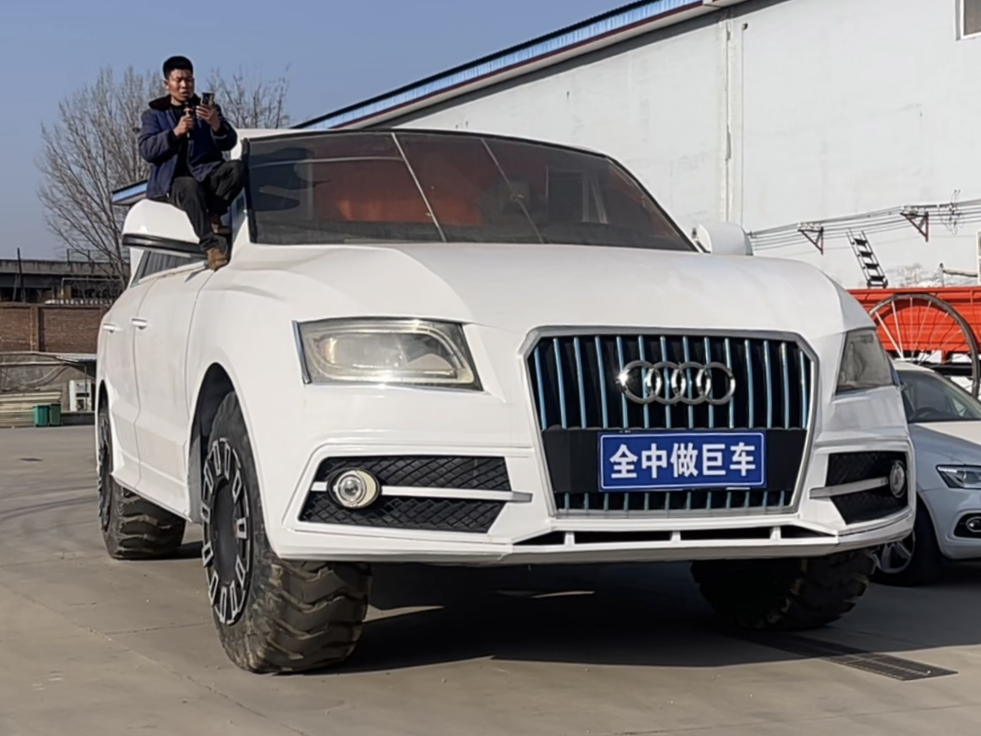 修车师傅的“巨车梦”：三年造出10米长巨车，未来想打造属于自己的原创车型