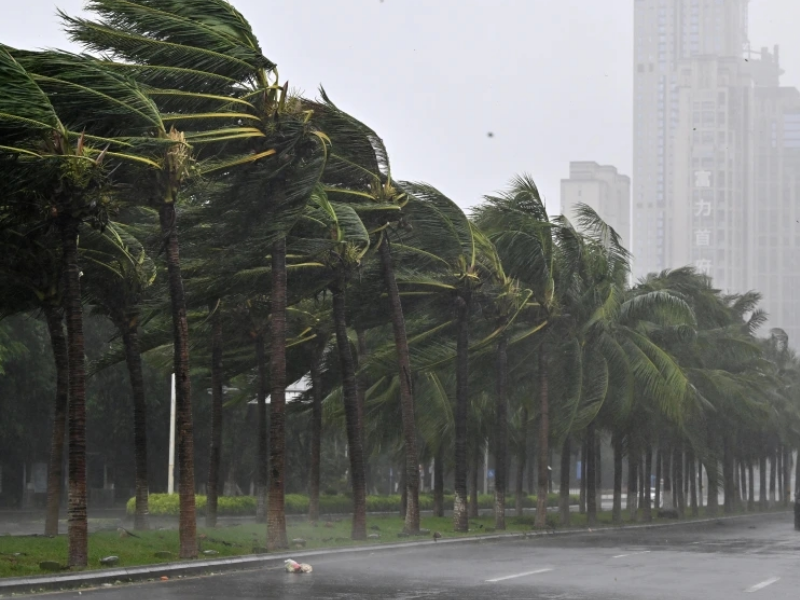 今年首个登陆我国的台风生成，预计今天在海南三亚到琼海一带沿海登陆