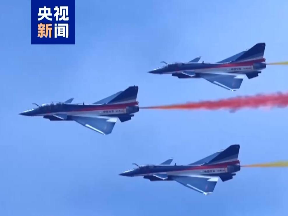 高难度新动作亮相新加坡 详解背后的歼-10C性能优势