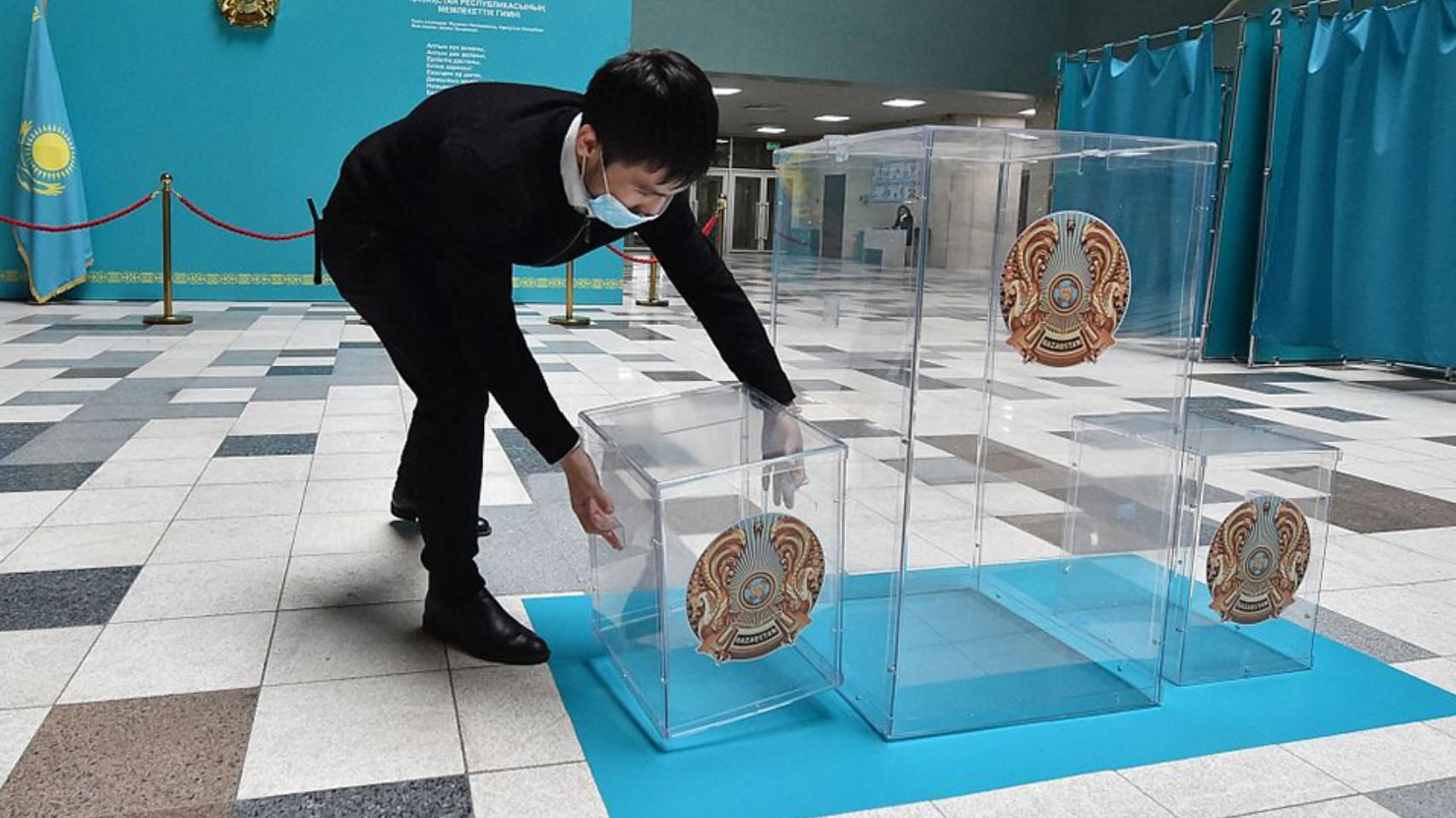 托卡耶夫宣誓就职哈萨克斯坦总统，将对俄罗斯进行正式访问