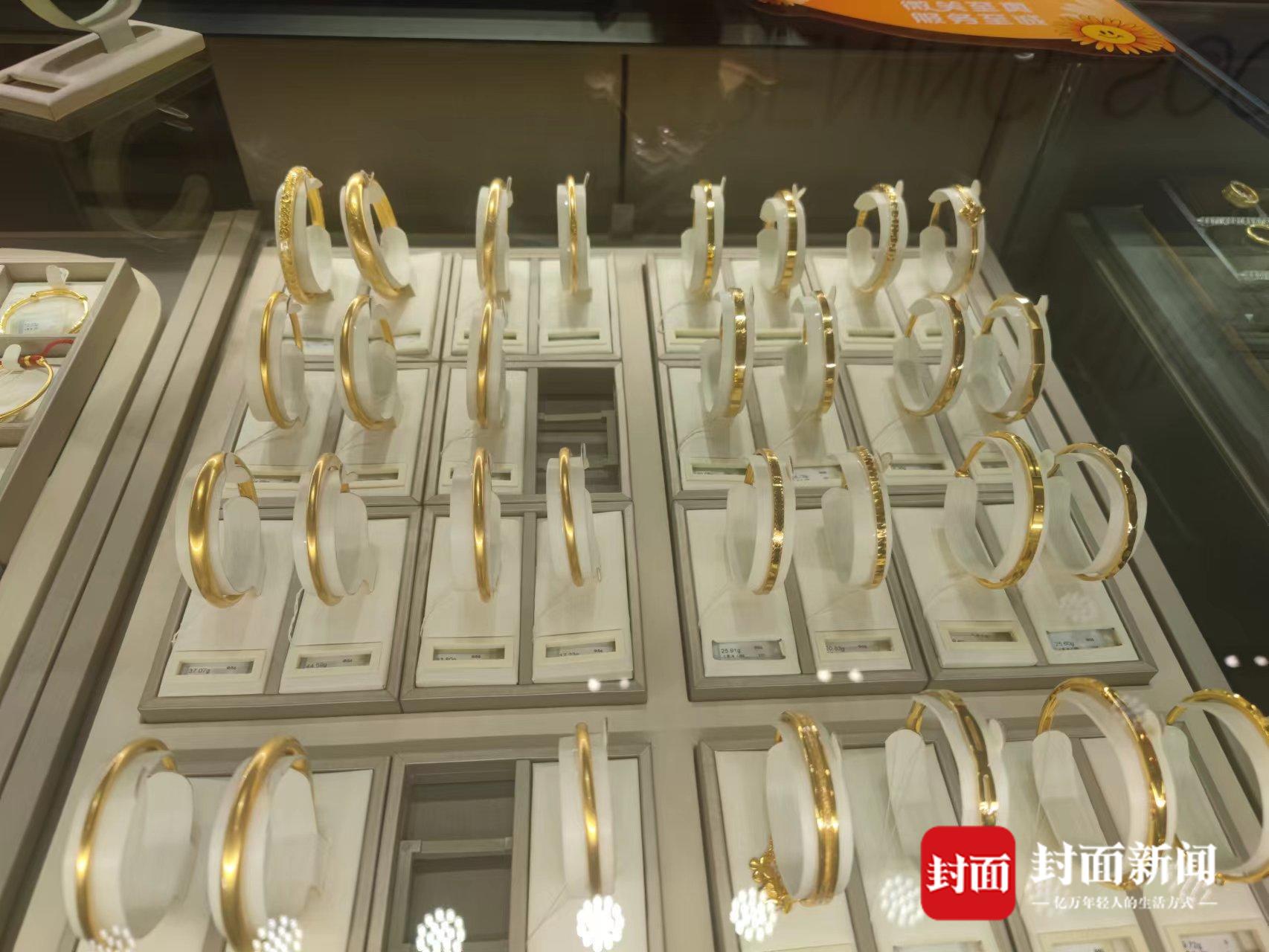 走访成都黄金市场金价下跌、黄金投资与消费均迎“小热潮”