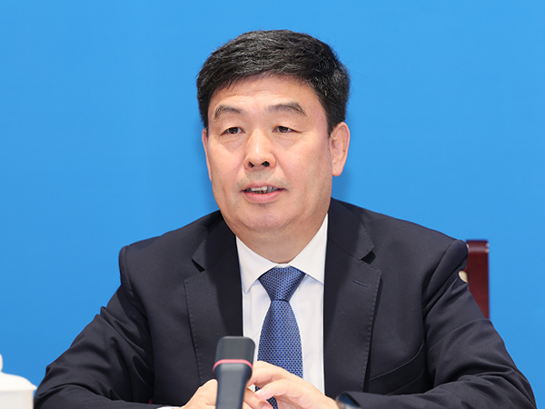 国家助学贷款如何避免“漏助”和“错助”？教育部发布会答封面新闻
