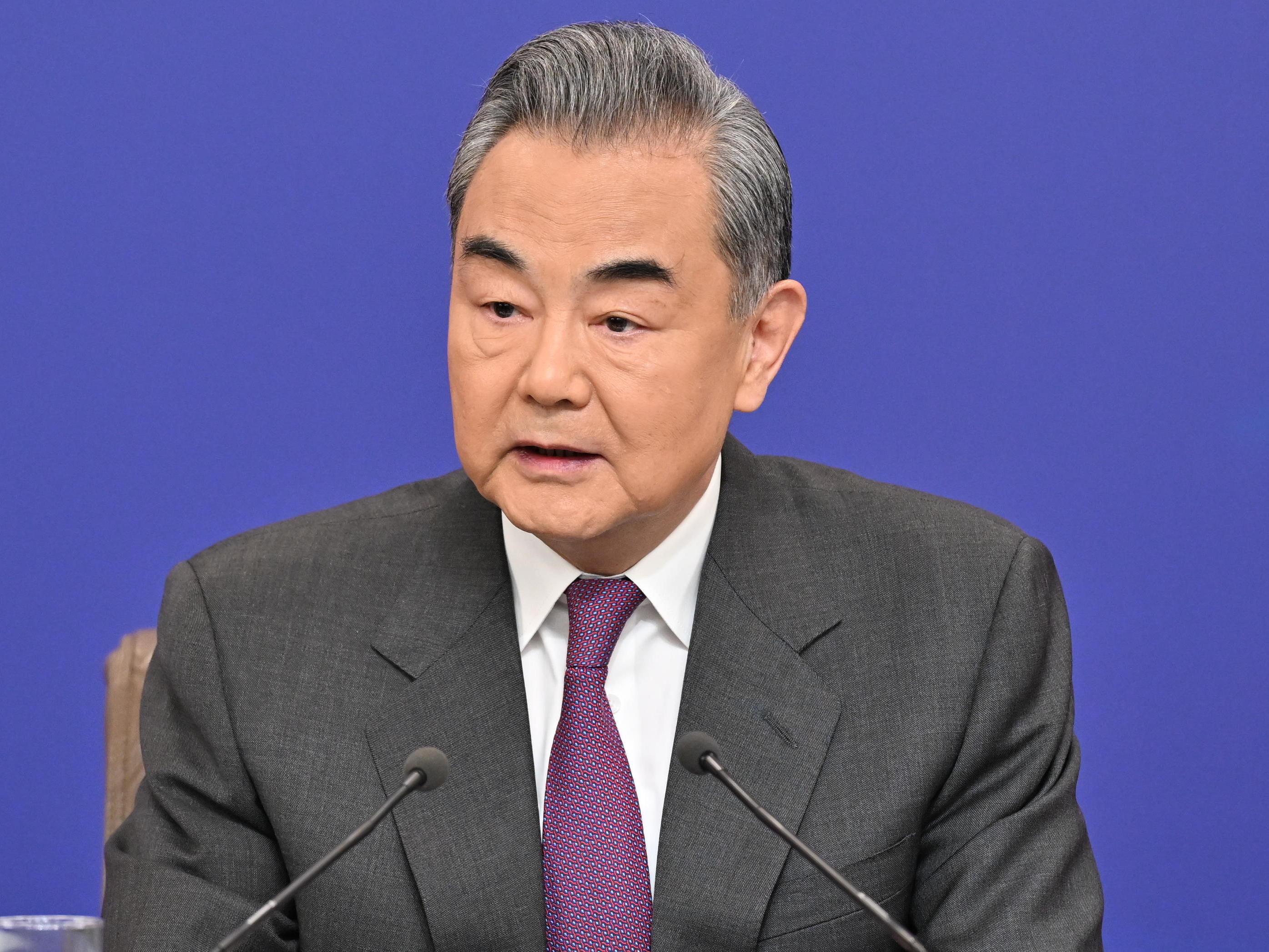 王毅：解决台湾问题 实现祖国完全统一不可阻挡