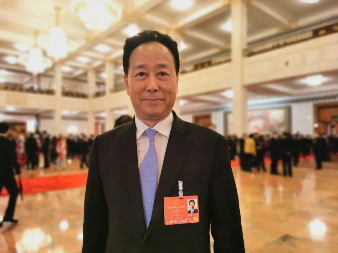 全国人大代表阎建国：建议法院案例库收录人工智能等新兴领域典型案例