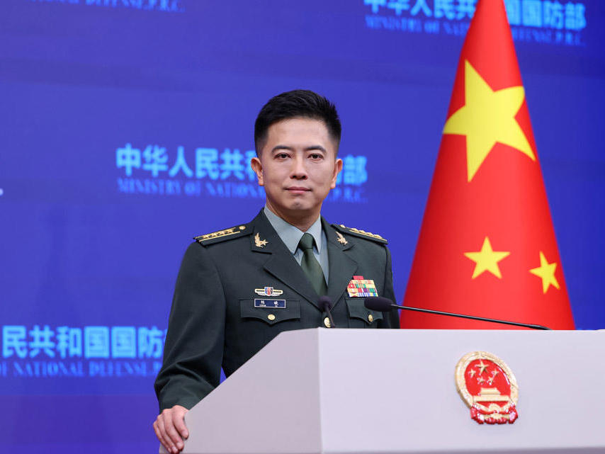 国防部新闻发言人陈曦就日本政府2026版《防卫白皮书》答记者问