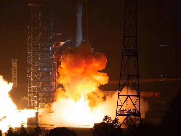 我国成功发射天链二号06星