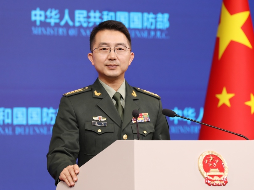 国防部新闻发言人蒋斌就澳大利亚炒作所谓中国军机不安全接近其舰载机答记者问