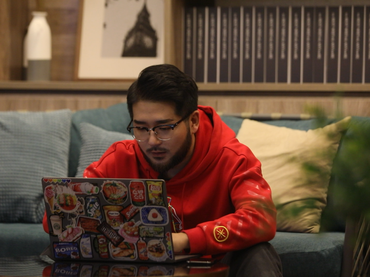 看懂pel|辰希,阿梅:台下作业多 台上好解说